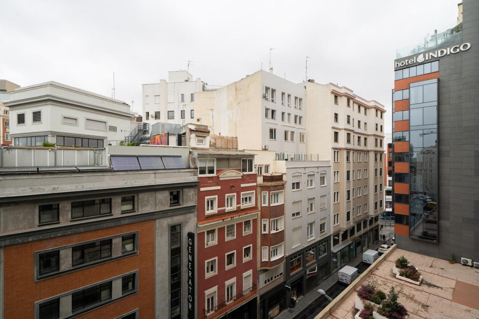 Apartamento Reformado Para 6 Personas En Plena Gran Via Alquiler Temporal Madrid Bagian luar foto