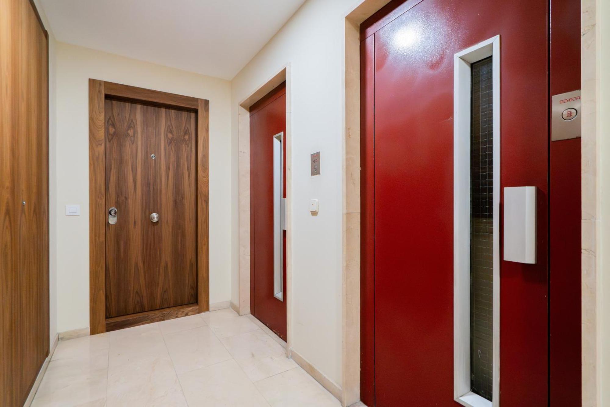 Apartamento Reformado Para 6 Personas En Plena Gran Via Alquiler Temporal Madrid Bagian luar foto